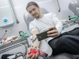 В Швеції донори отримують SMS-повідомлення, коли їх кров комусь допомогла