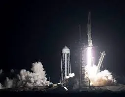 На космічну станцію SpaceX відправила міжнародний екіпаж астронавтів