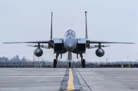 Лазерну зброю для винищувача F-15 Пентагон почне тестувати