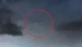 Удалось зафиксировать на камеру сразу несколько НЛО жителю Канады. ВИДЕО