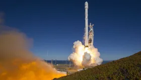 Готується до запуску ракети Falcon 9 SрасеХ