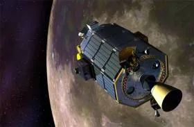 Столкнулась с Луной американская космическая станция