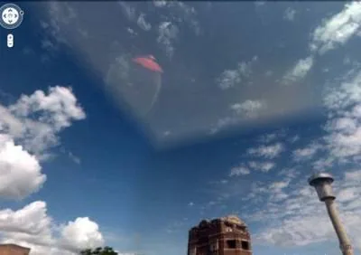НЛО на расстоянии в 1,5 км попали в объектив Google Street View