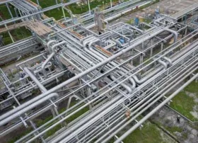За допомогою світла відходи нафтозаводу перетворили на водневе паливо