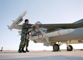 Почали встановлювати на українські Су-27 антирадарні ракети HARM