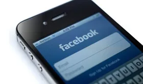 Здивує оновленням мобільного додатку Facebook