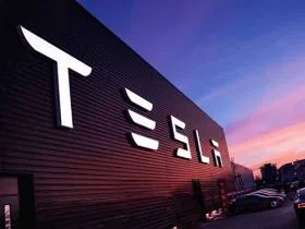 Анонсував презентацію нового секретного проекту голова Tesla Motors