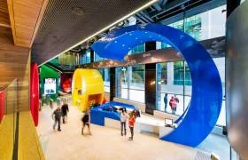 Девушек Google научит программировать