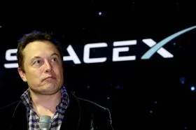 После девяти лет переговоров Илон Маск смог выкупить сайт Tesla.com