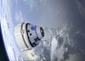 Пристикувалася до Міжнародної космічної станції капсула Starliner компанії Boeing