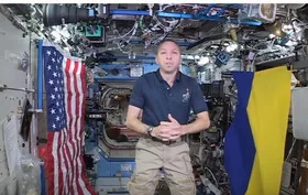 Вивісив український стяг на МКС американський астронавт. ВІДЕО