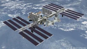 Голодних російських космонавтів американці нагодували