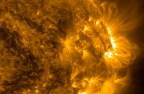 Уникальный взрыв на Солнце показали в NASA