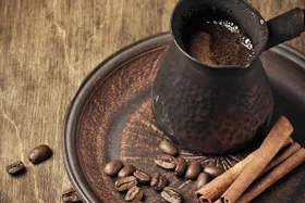 Ранкову каву зробить більш корисною ця спеція