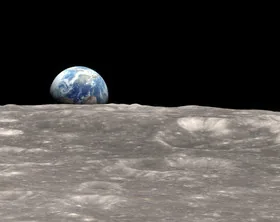 Первый снимок Земли с Луны NASA обнародовало