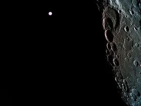 Сфотографировал обратную сторону Луны израильский лунный зонд