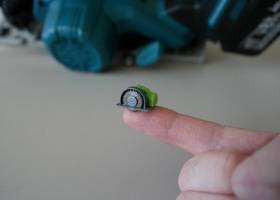 Самую миниатюрную циркулярную пилу в мире распечатали на 3D-принтере