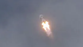 Падає на Землю китайська ракета – з’явилося перше фото