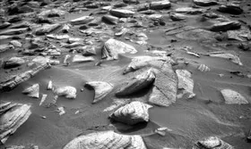 На Марсі апарат Curiosity зафільмував відомий символ із “Зоряного шляху”