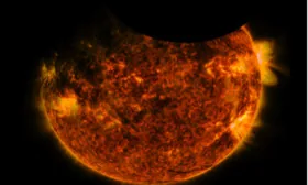 Впечатляющее двойное затмение показало NASA. ВИДЕО