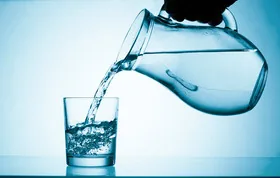 Яку воду не слід пити вранці – вчені