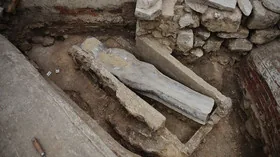 Загадковий саркофаг, знайдений після пожежі в Нотр-Дамі, вчені розкриють