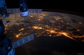 За космічне сміття, яке впало на будинок – сім’я зі США позивається проти NASA – вимагає $80 000