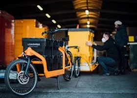 Щоб замінити тисячі доставок у фургонах Amazon пересідає на електричні вантажні велосипеди