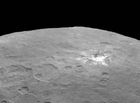 Новые удивительные снимки Цереры опубликовало NASA