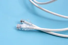 Німецькі вчені передали квантову інформацію через оптоволокно – інтернет, який не можна зламати
