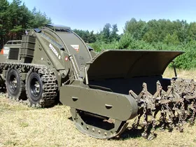 На машину розмінування для України у Словаччині волонтери зібрали кошти