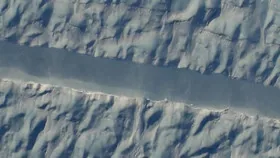 В ледяном покрове Гренландии ученые NASA обнаружили огромную трещину