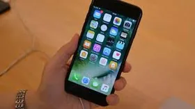 Возвращать клиенту деньги за iPhone, пока он не докажет, что он не Саддам Хусейн, в Apple отказались