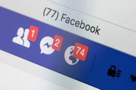 Опасный вирус в Facebook «гуляет»