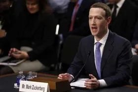 У Європарламенті Цукерберг вибачився за помилки Facebook