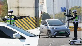 Заступив до служби в поліції в Китаї перший у світі робот-регулювальник